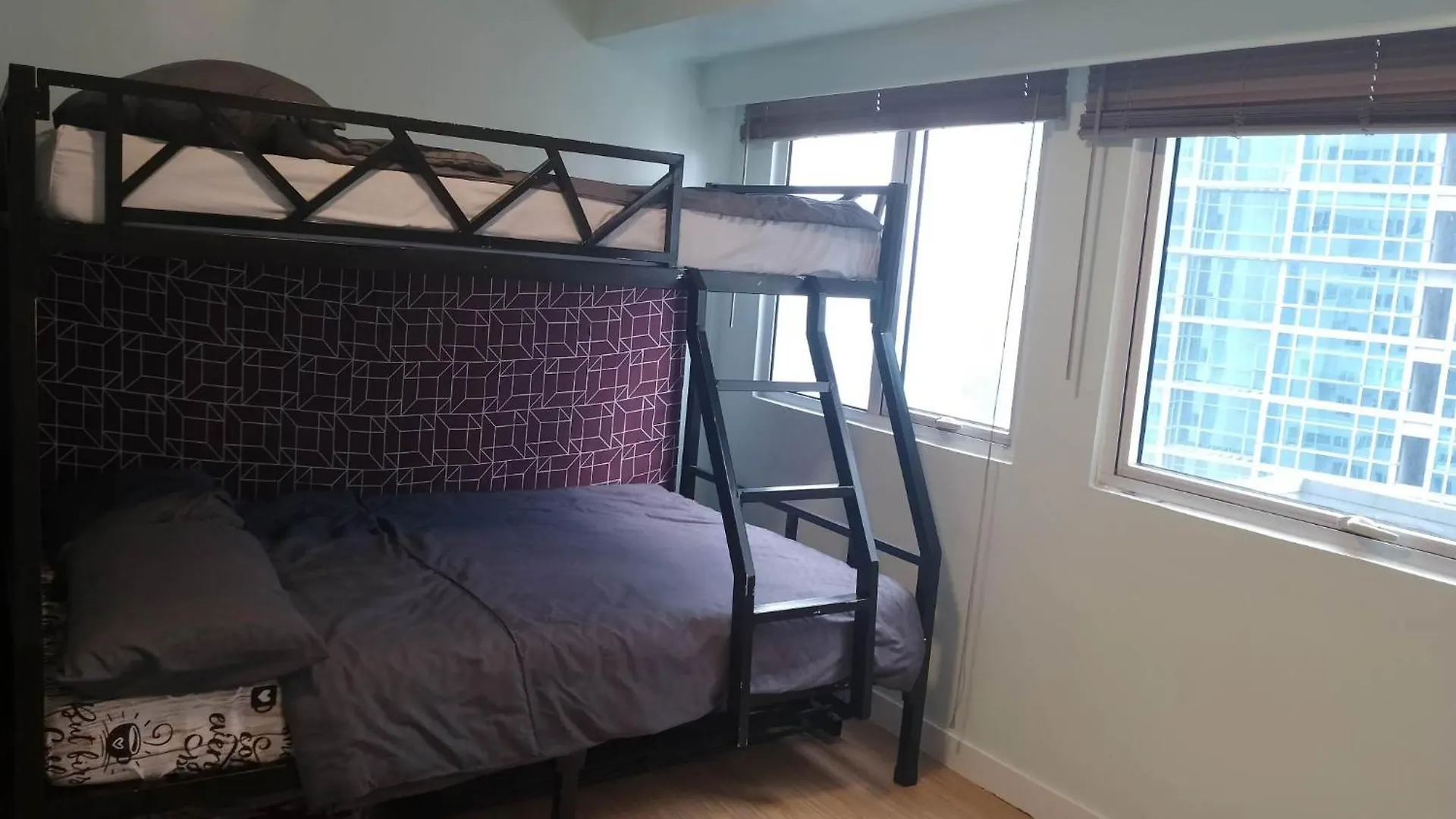 Guest house Fort Victoria Taguig